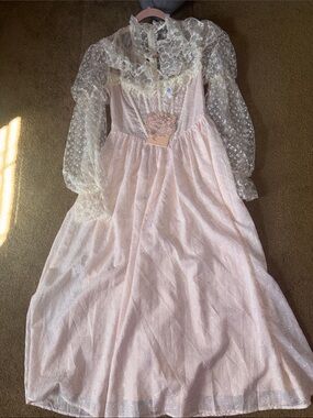 Romantic Lace-Trim Pink Maxi Dress never worn